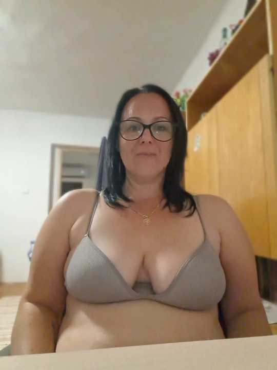 fekete_demon Stripchat recording – Oct 13, 2026