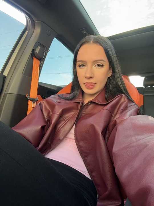 flora_off cam recording