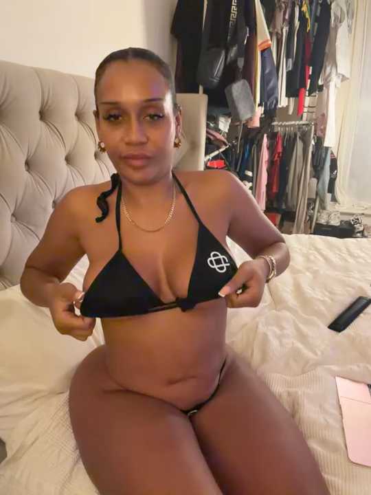gia-monroexx cam recording