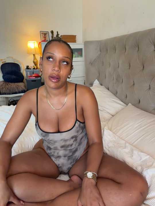 gia-monroexx cam recording