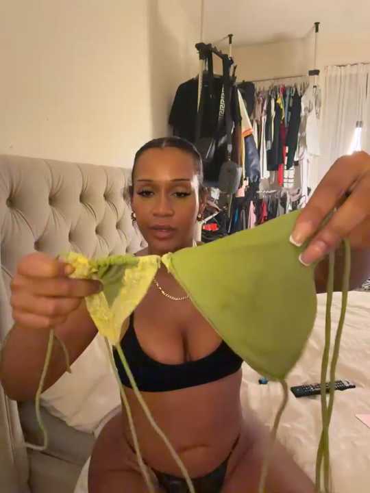 gia-monroexx cam recording