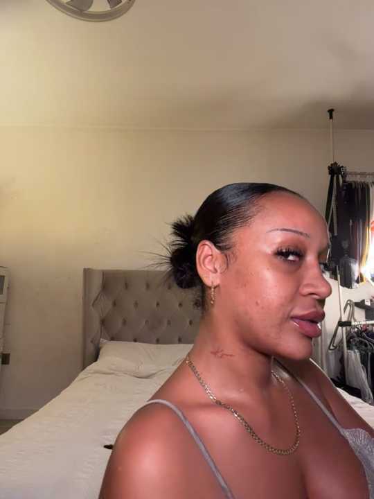 gia-monroexx cam recording