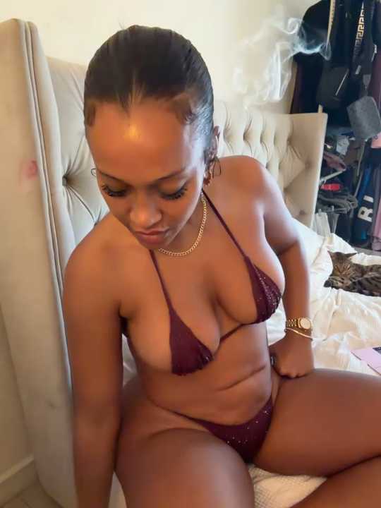 gia-monroexx cam recording