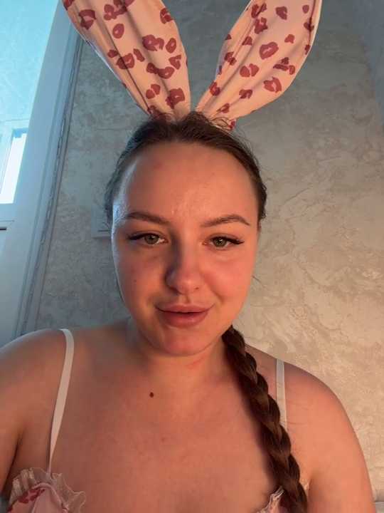 hellopussymeow cam recording