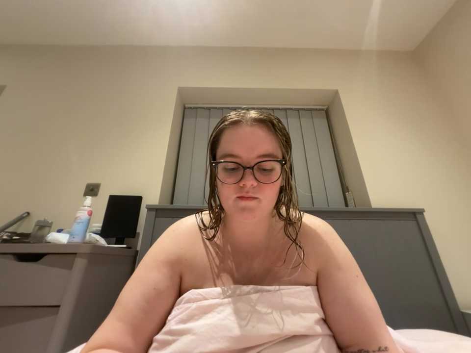 honeyyy24 Stripchat recording – Oct 23, 2026