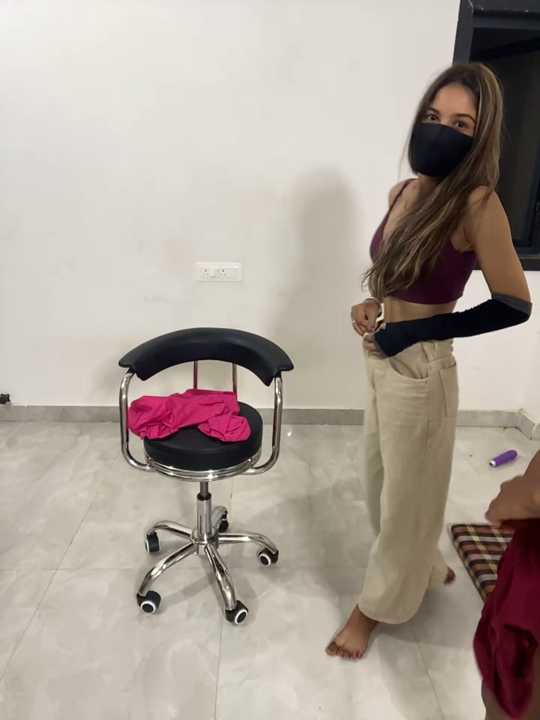 hot_janvi_