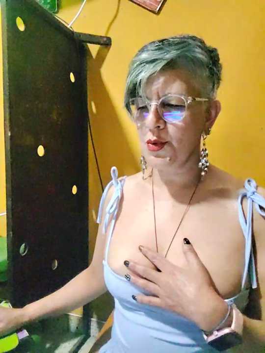 illona71 Stripchat recording – Oct 24, 2026