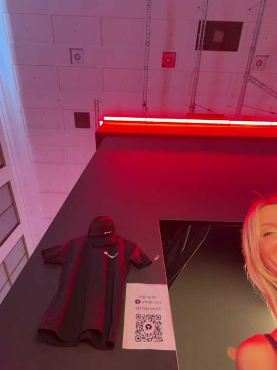 jasminesummer Stripchat recording – Oct 24, 2026