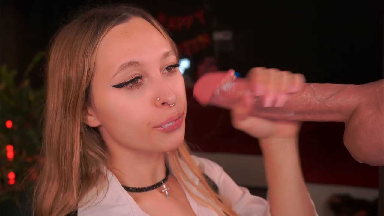 karolineneuer_ cam recording
