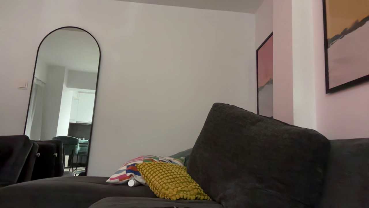 kellyvenous Stripchat recording – Oct 21, 2026