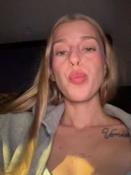 kira_mia cam recording