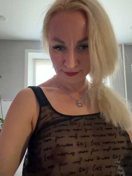 kira_saning Stripchat recording – Oct 23, 2026