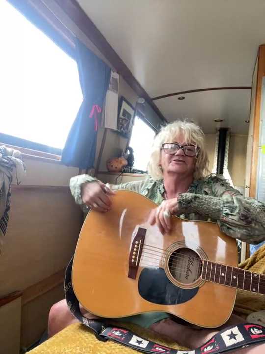 ladyboatlady