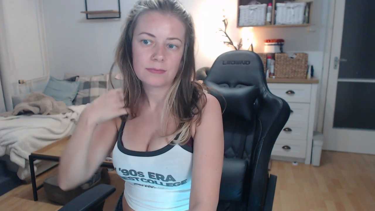 lara_vanilla cam recording