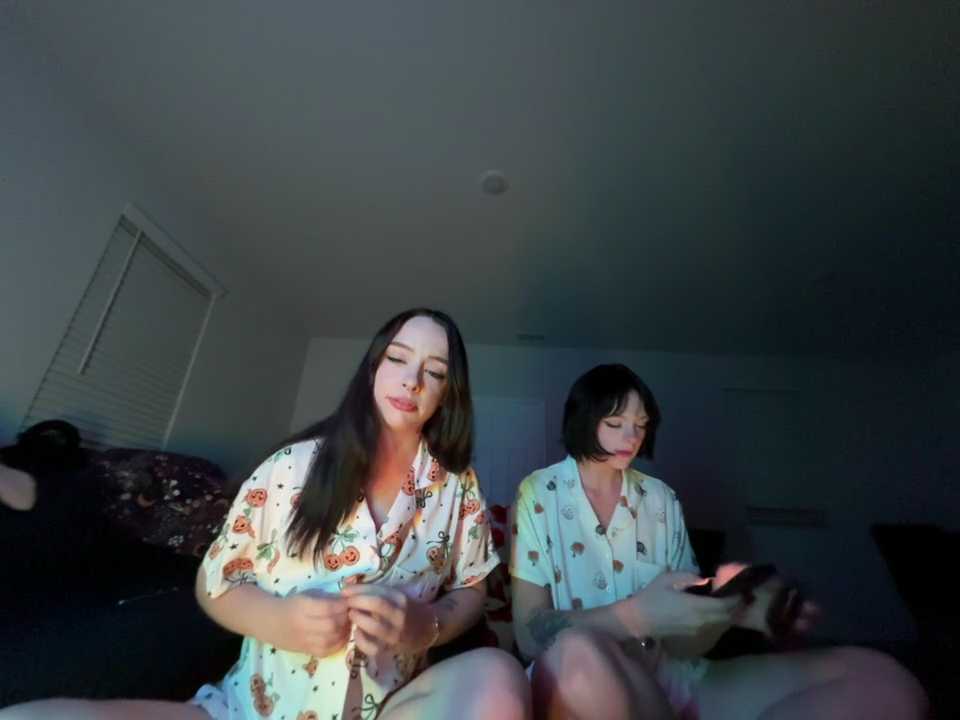 lesbiantendenciesxo cam recording