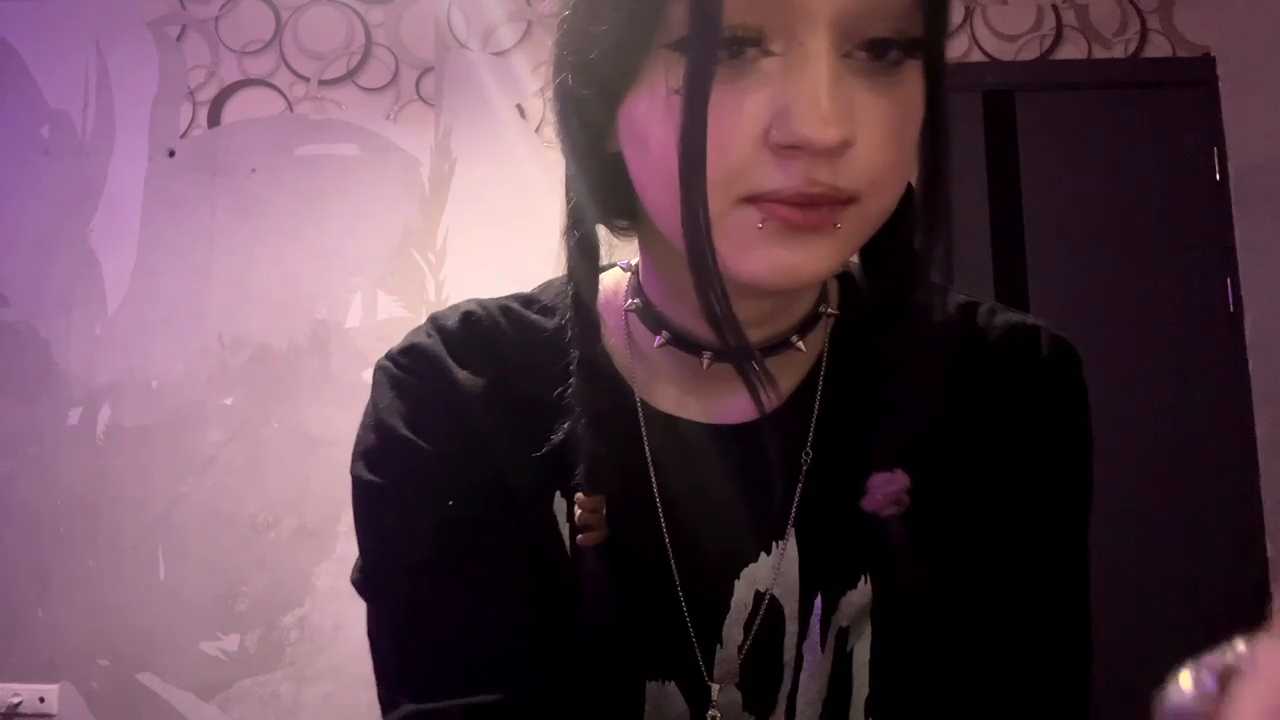 lilithecrzy Stripchat recording – Oct 14, 2026