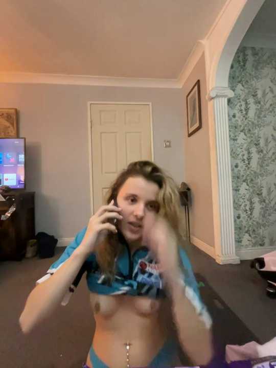 livpetitex Stripchat recording – Oct 29, 2026