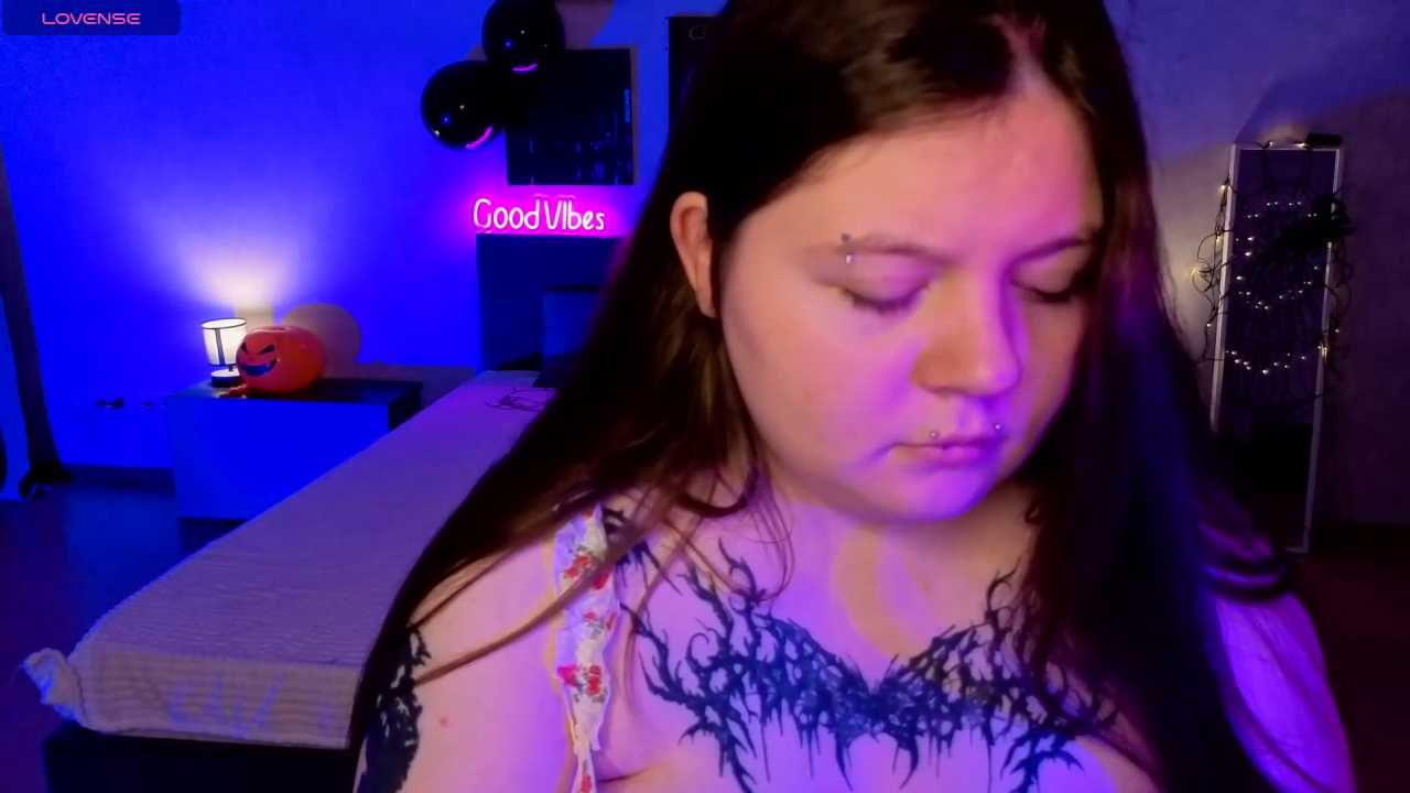 lovely__bl00m Stripchat recording – Oct 25, 2026