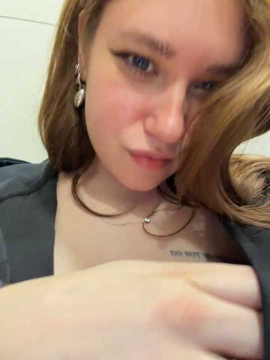 lucy-joy Stripchat recording – Oct 27, 2026