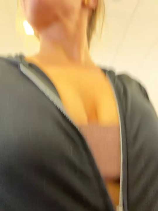 lunagirl13 Stripchat recording – Oct 25, 2026