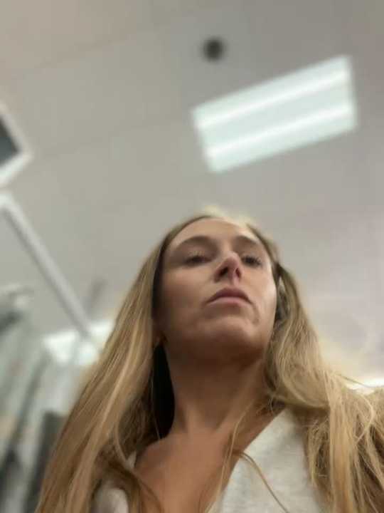 lunagirl13 Stripchat recording – Oct 18, 2026