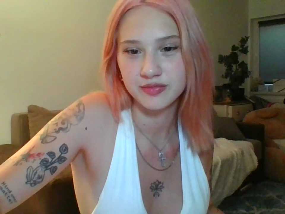 lynaDivine