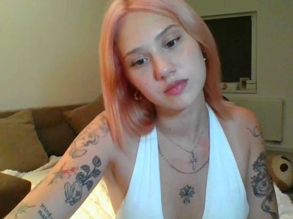 lynaDivine cam recording