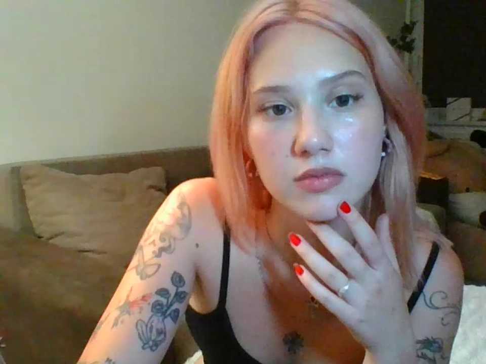 lynaDivine cam recording