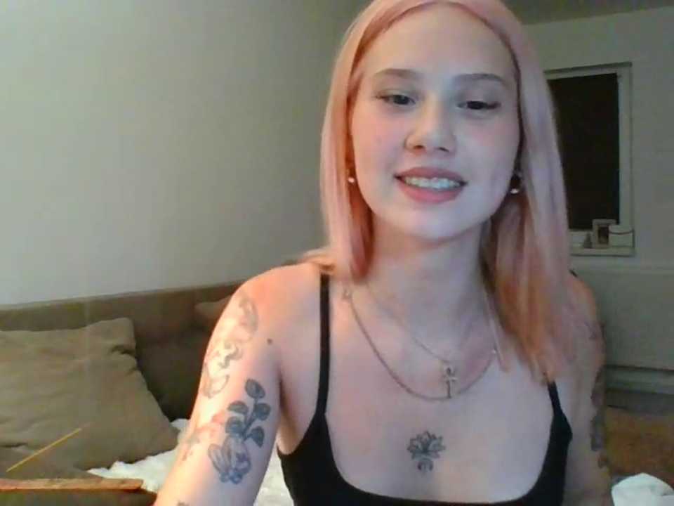 lynaDivine