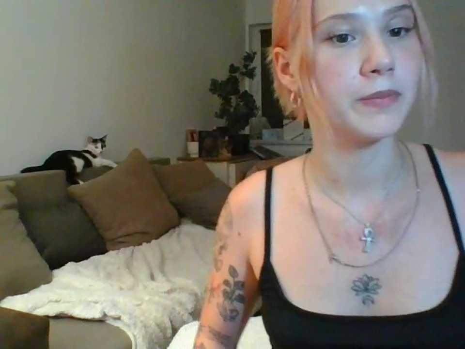 lynaDivine cam recording