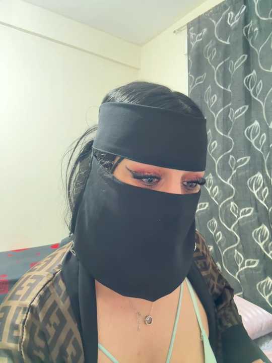 mari_layali