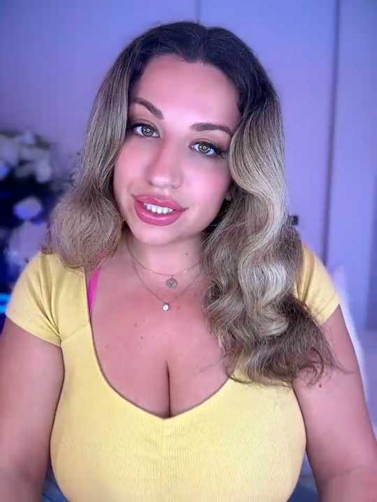 miamellycious cam recording