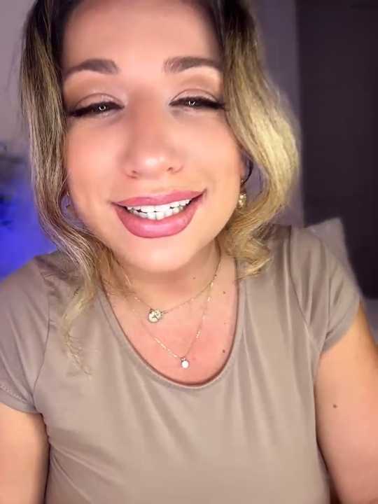 miamellycious cam recording