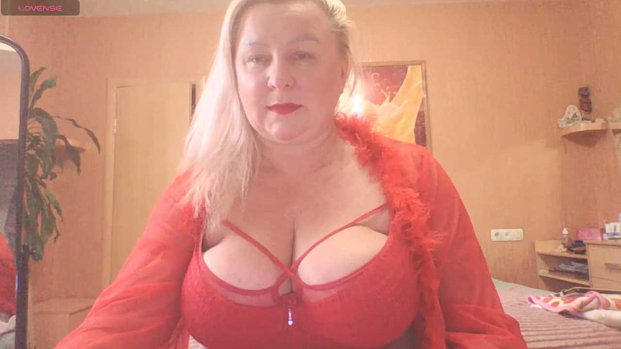 mira_robinson Stripchat recording – Oct 14, 2026