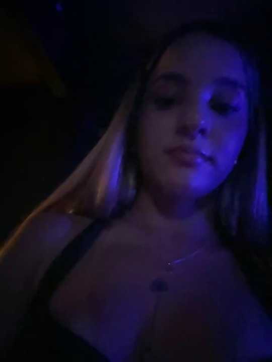 missbella_ cam recording
