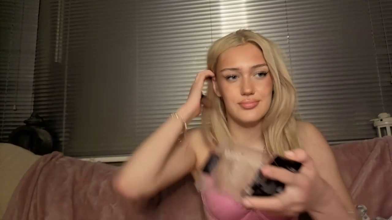 misslaylaV Stripchat recording – Oct 26, 2026