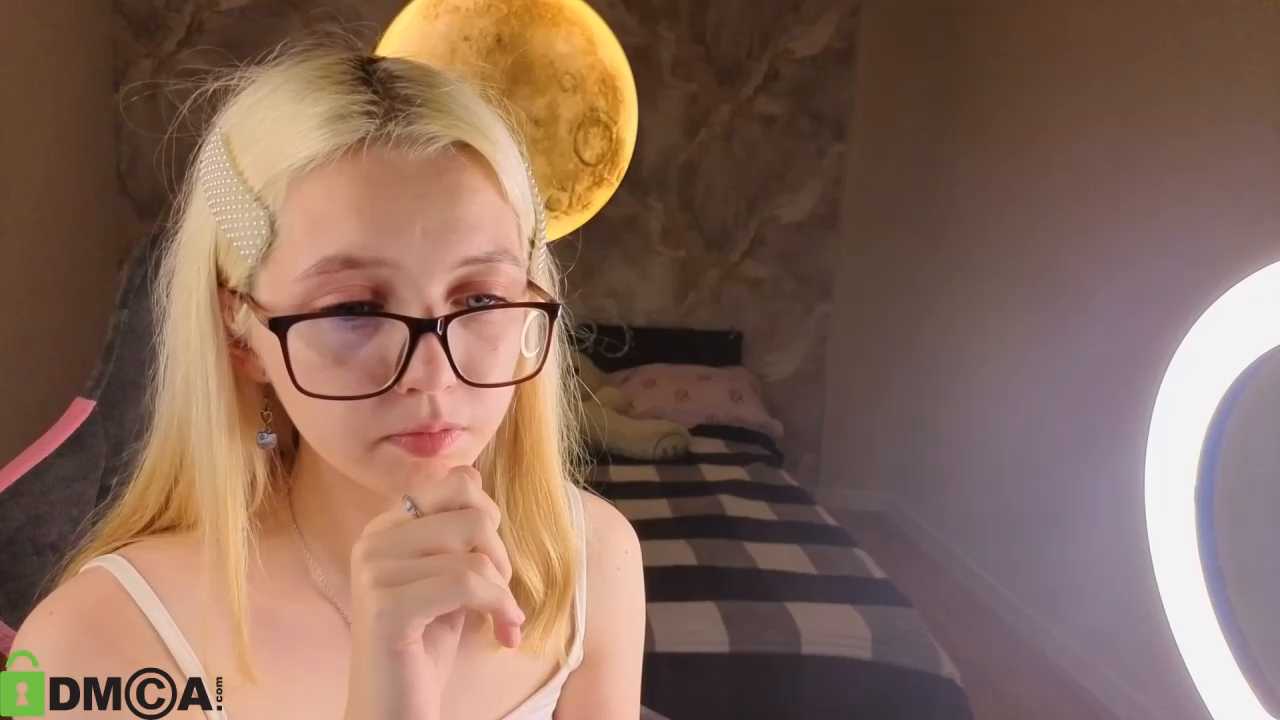 mollyy_snow cam recording