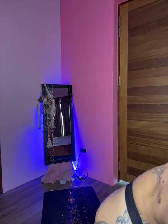 mommyselenafit_ cam recording