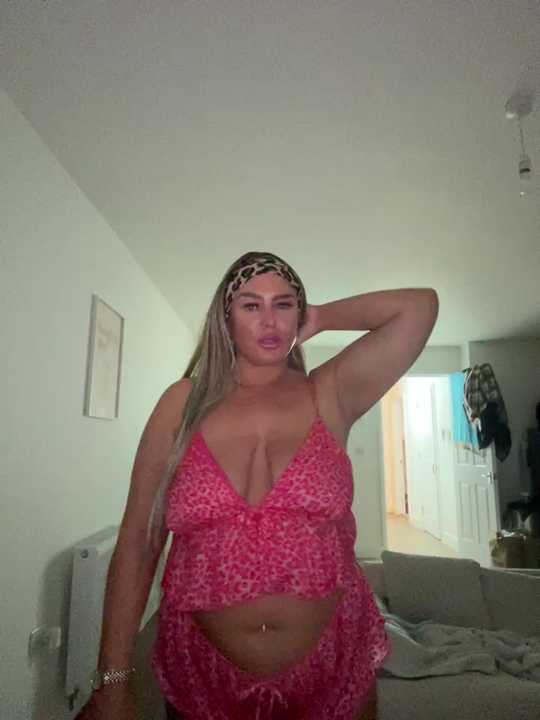 naughtychelseaxox cam recording
