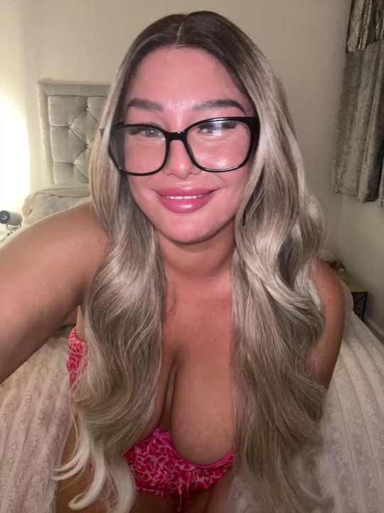 naughtychelseaxox Stripchat recording – Oct 11, 2026