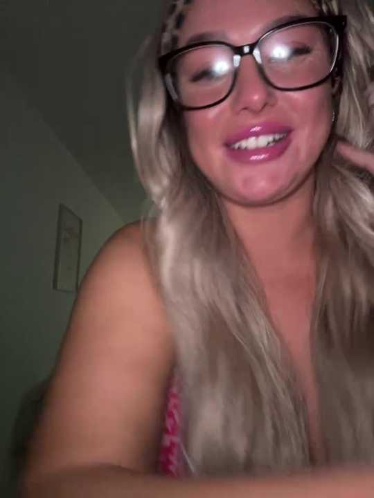 naughtychelseaxox Stripchat recording – Oct 20, 2026