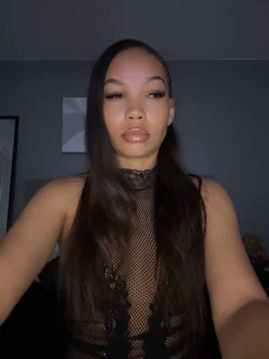 nikkiloveee cam recording