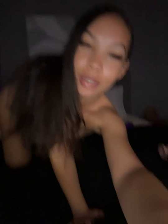 nikkiloveee cam recording