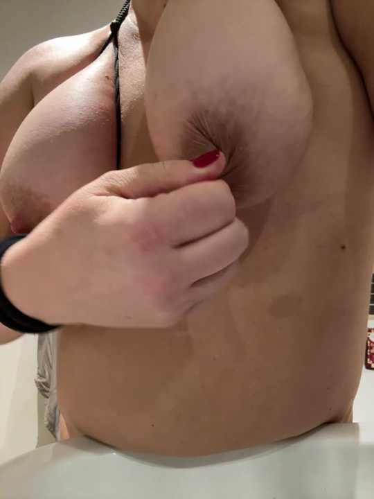 nippletitqueen cam recording