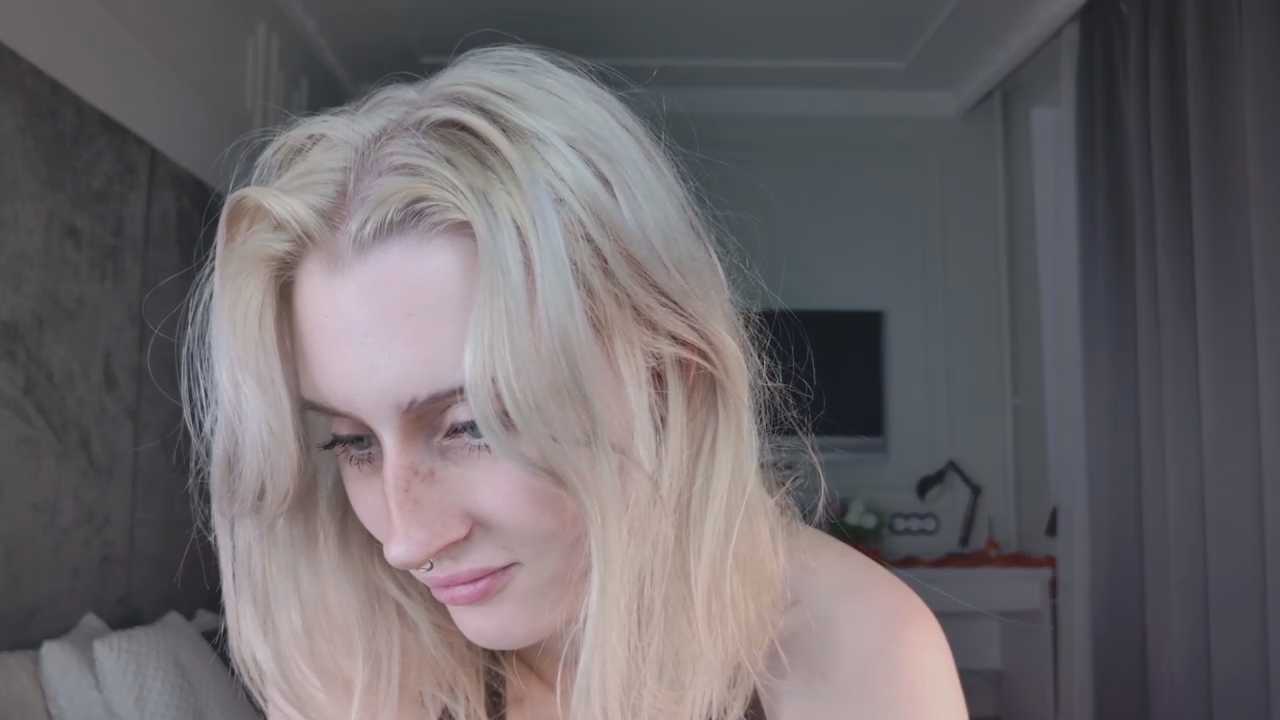 oh__lily cam recording