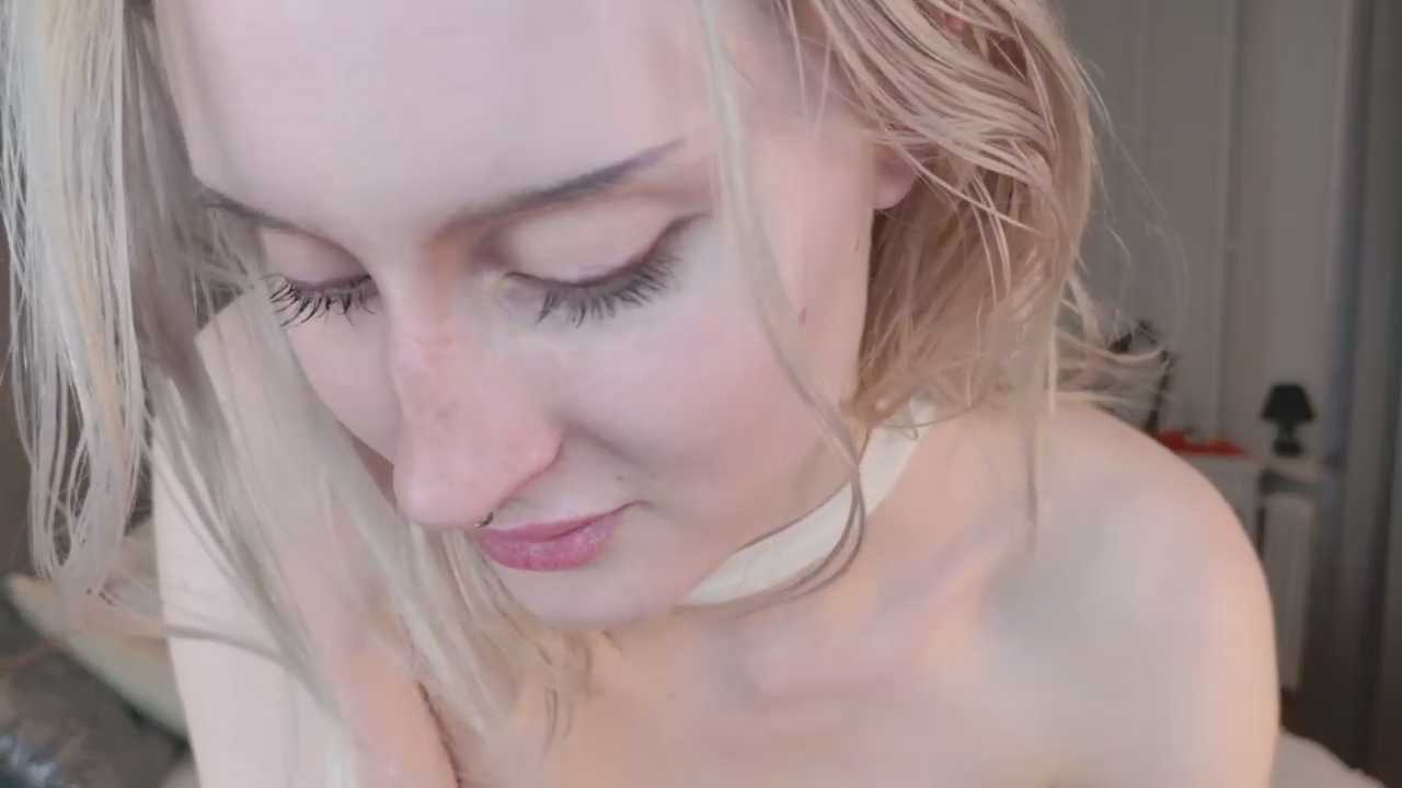 oh__lily cam recording