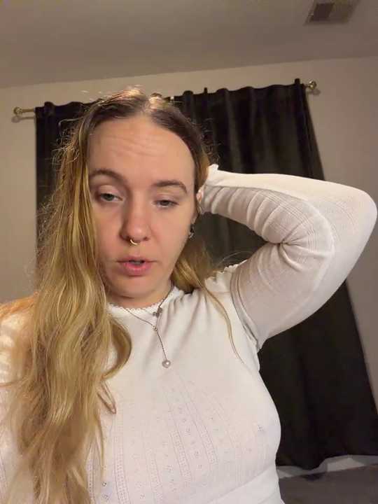 peachyparisss