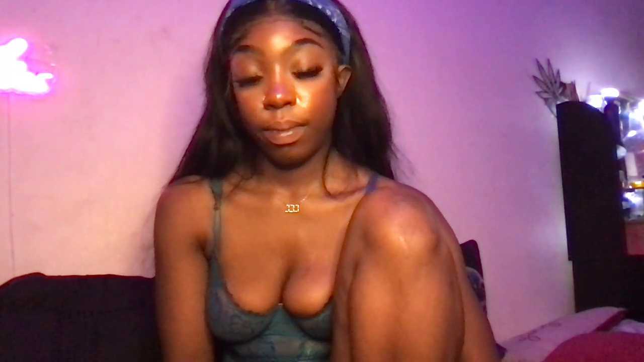 petitesweetkay cam recording