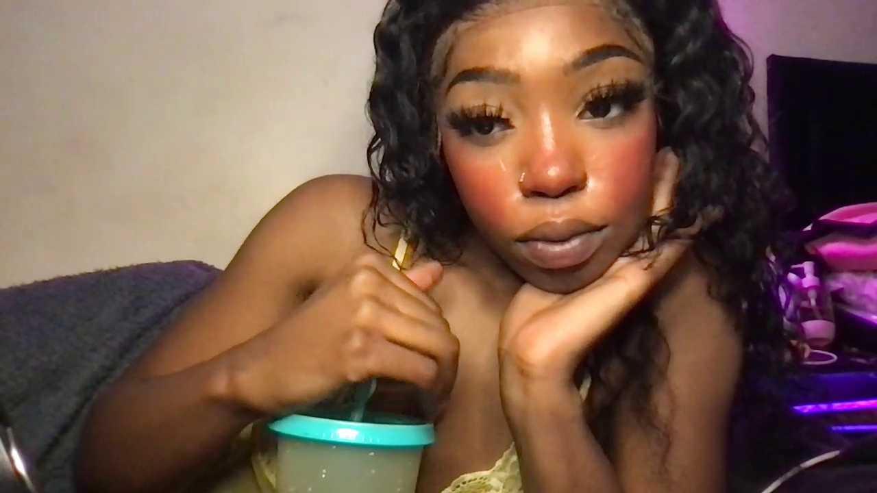 petitesweetkay Stripchat recording – Oct 22, 2026