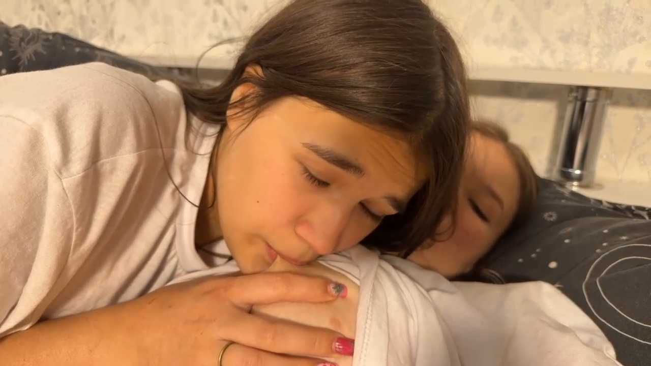 pinklesbi cam recording